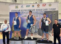 Турнир “Звёзды Севера” принес тюменским борцам три медали