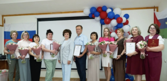 Светлана Иванова поблагодарила за труд работников пансионата для ветеранов войны и труда