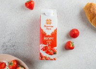 Клубника, смородина, ирга: как сочетать сезонные ягоды с молочными продуктами
