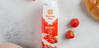Клубника, смородина, ирга: как сочетать сезонные ягоды с молочными продуктами